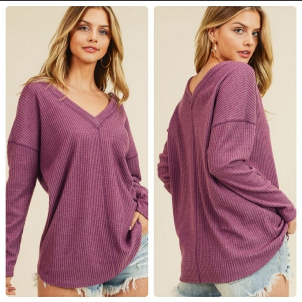 Waffle brushed knit V-neck shirt